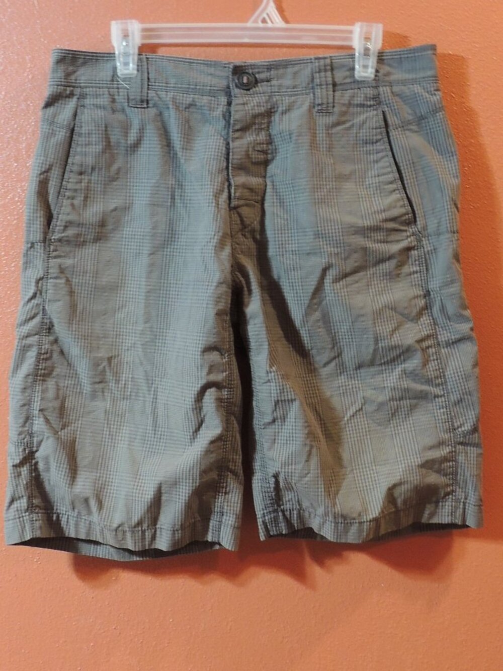 North Face Shorts Men 34 Gray Pin Stripe Hiking Walking Camping Outdoor Shorts
